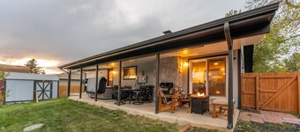 Stylish retreat w/ hot tub in the Front Range town of Westminster, Colorado