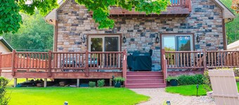 NEW TO VRBO Beautiful beachfront 5-bedroom 3 1/2 bathroom home with WIFI and AC.