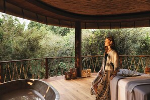 Couples treatment rooms, sauna, steam room, aromatherapy - The Ritz-Carlton, Masai Mara Safari Camp (Maasai Mara)
