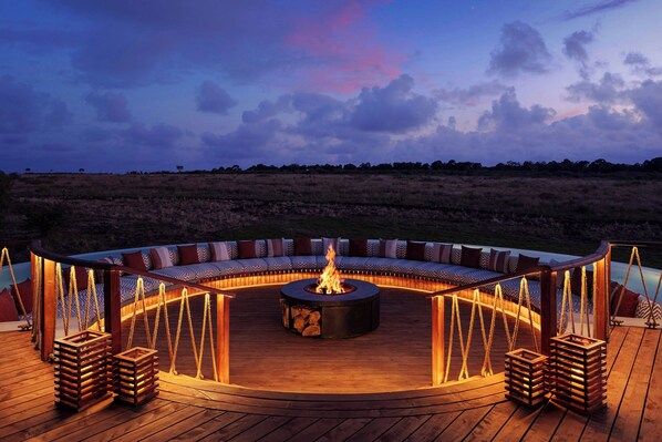 Breakfast, lunch and dinner served  - The Ritz-Carlton, Masai Mara Safari Camp (Maasai Mara)