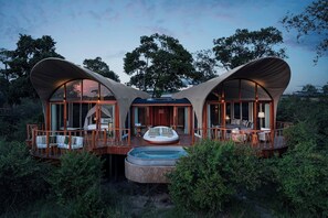 Suite, Meerdere bedden, uitzicht op rivier | Exterieur