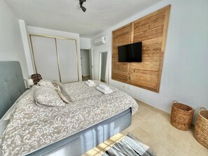 Fer et planche à repasser, Wi-Fi gratuit, draps fournis