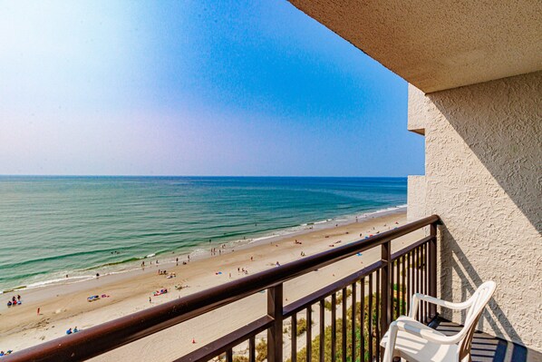 Property grounds - Oceanfront King Suite- Impeccable Views-Landmark 1230 (Myrtle Beach)