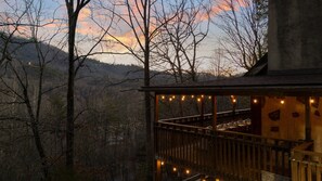 Property grounds - 5BR, Heated Pool/Spa + Mtn View, Games, Karaoke, Firepit, 15 Min to PF (Sevierville)