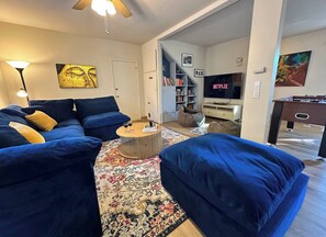Smart TV, fireplace, DVD player, offices