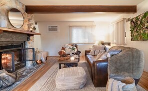 Smart TV, fireplace, DVD player, offices