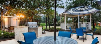 85-bedroom hotel in fantastic Houston with WiFi, fitness room, AC