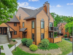 Exterior - GROUND LEVEL MOUNTAIN CONDO, SHUTTLE TO SEVEN SPRINGS RESORT (Champion)