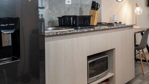 Microwave, stovetop