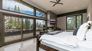4 bedrooms, iron/ironing board, WiFi, bed sheets - Luxury 4-Bedroom with ensuite bathrooms Mountain Retreat in Schaffer’s Mill (Truckee)
