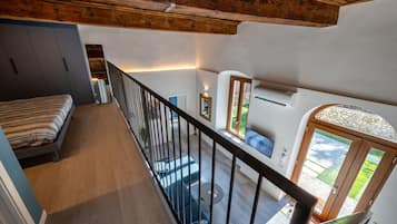 2 slaapkamers, een strijkplank/strijkijzer, wifi, beddengoed