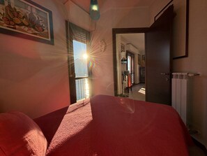 Wifi, ropa de cama y acceso para silla de ruedas