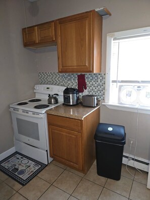 Fridge, microwave