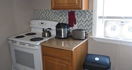 Nice big apt near Whole Foods, Brown University