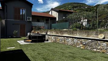 Idromassaggio all'aperto
