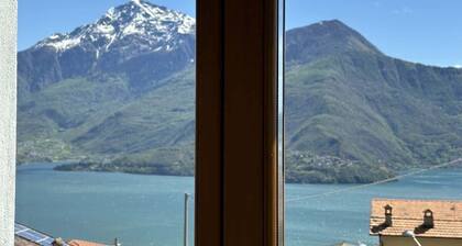 Stazzona Retreat: Panoramic Lake Views, Private - Maria by Larihome A63