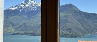 Stazzona Retreat: Panoramic Lake Views, Private - Maria by Larihome A63