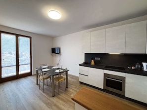 Fridge, oven, stovetop, dishwasher - Dennis House Gravedona - Larihome A86 (Gravedona ed Uniti)