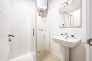 Hair dryer, towels