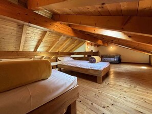 3 Schlafzimmer, Bügeleisen/Bügelbrett, Reisekinderbett, WLAN