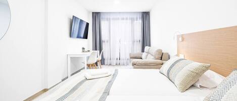 Strykejern/-brett, reiseseng for barn, wi-fi og sengetøy