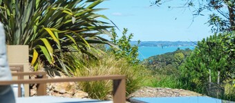 Awaawa Yurts - Rangi - Our Island