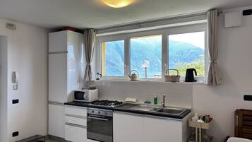 Køleskab, ovn, kogeplade, opvaskemaskine