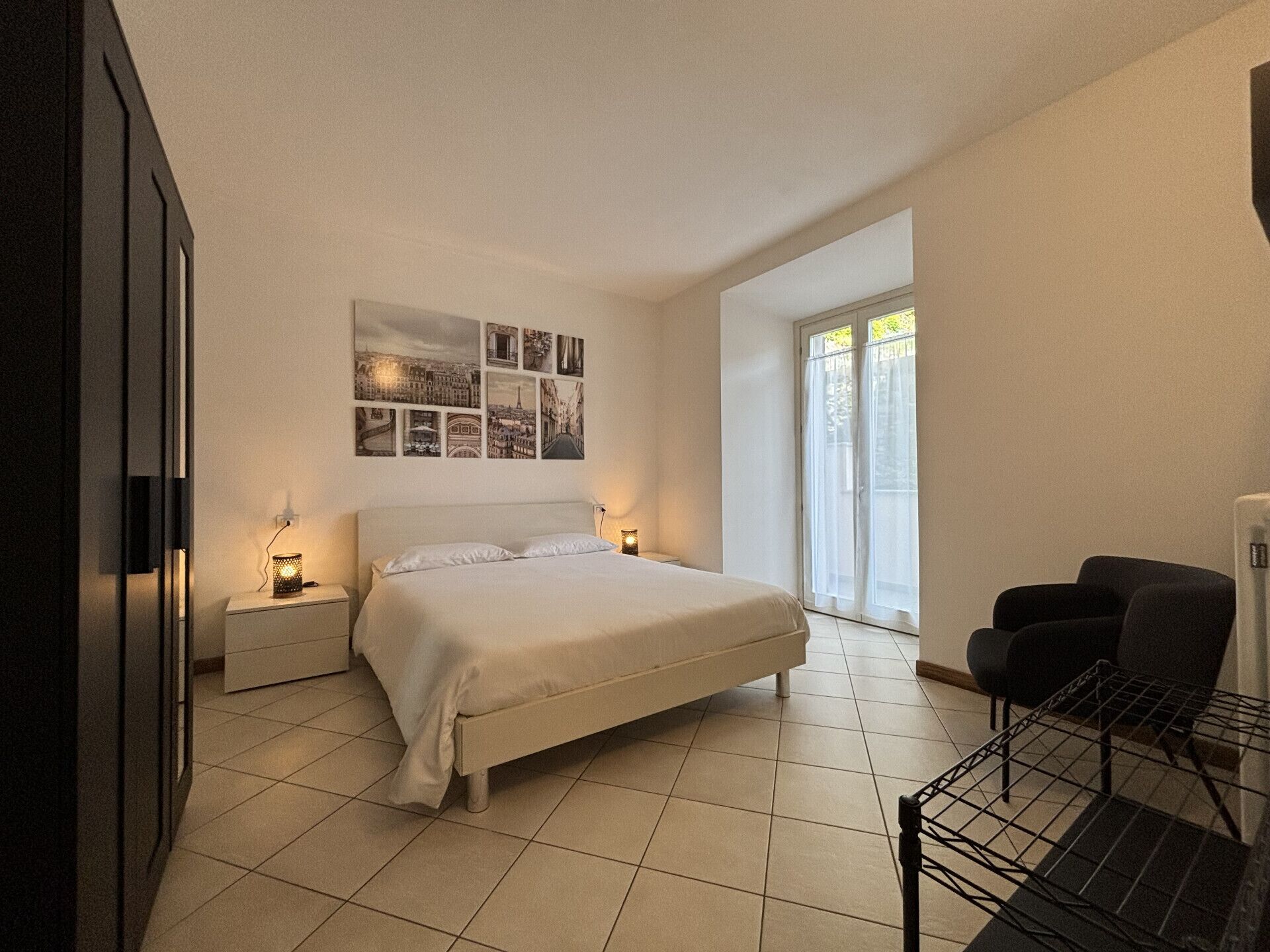 1 多间卧室、熨斗/熨衣板、WiFi、床单