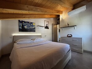 2 makuuhuonetta, Wi-Fi, vuodevaatteet