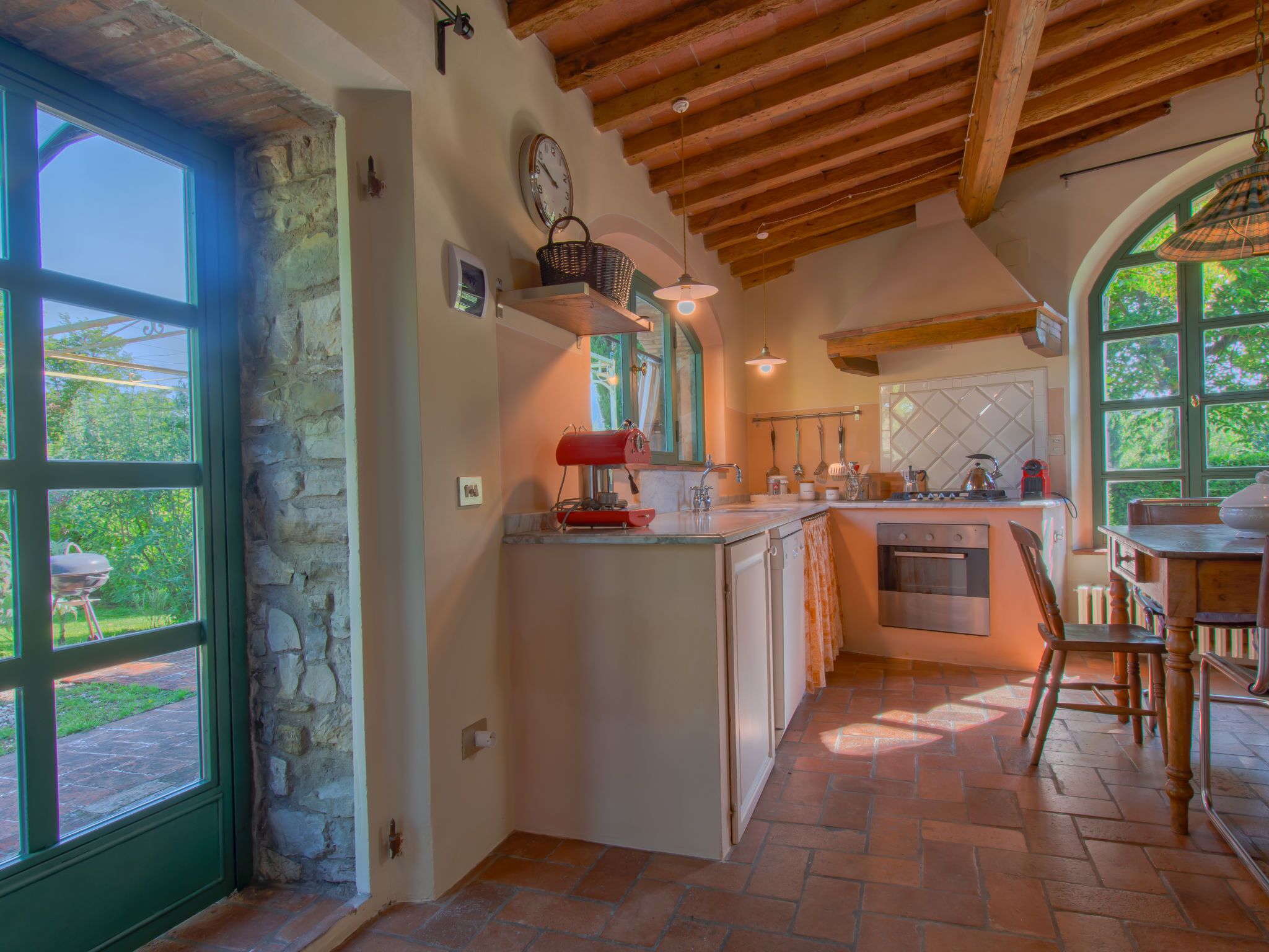 Kühlschrank, Ofen, Geschirrspüler, Kochgeschirr/Geschirr/Besteck