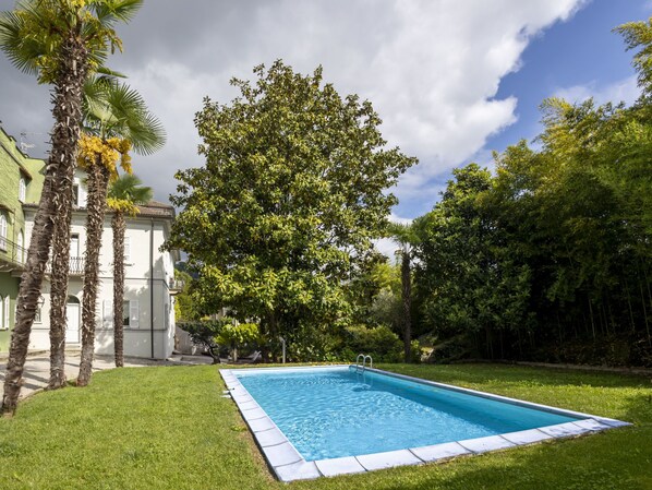 Pool - Le Gemme by Interhome (Meina)