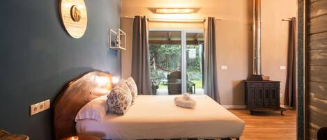 1 sovrum, sängkläder och rullstolsanpassning