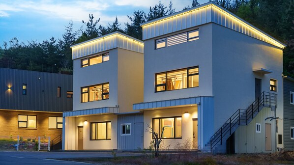 Exterior - Gyeongju Ain Kids Pool Villa (Gyeongju)