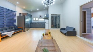 Basic Room, 2 Bedrooms (E Building – Entire Unit) | 1 bedroom, free WiFi - Gyeongju Ain Kids Pool Villa (Gyeongju)