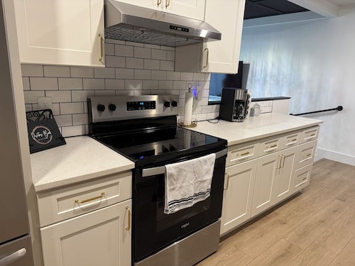 Classic Mid Century Home with Fenced Yard near The Village’s