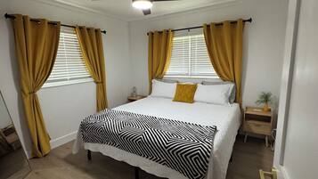 2 bedrooms, desk, iron/ironing board, free WiFi