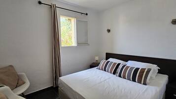 1 soverom, wi-fi (inkludert) og sengetĂžy