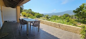 Outdoor dining - T2 Dolce & Vita B3 with pool (Propriano)