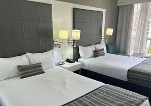 Iron/ironing board, bed sheets