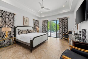 11 bedrooms, iron/ironing board, free WiFi, bed sheets