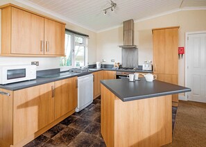 Fridge, oven, stovetop, toaster