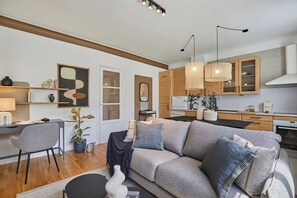 TV - Haria - 1 chambre à Pasteur (Paris)