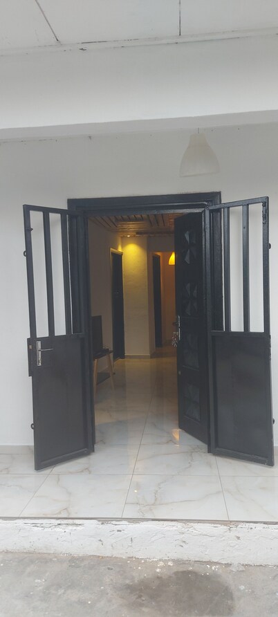 FURNISHED VILLA CITÉ SIC 25 000 FCFA