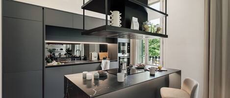 Fridge, microwave, oven, stovetop