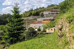 Exterior - Abrigo dos Maias - A Soulful Retreat by HostWise (Mesquinhata)