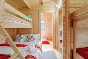 5 habitaciones, tabla de planchar con plancha y wifi gratis 