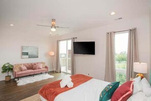 3 bedrooms, iron/ironing board, free WiFi, bed sheets