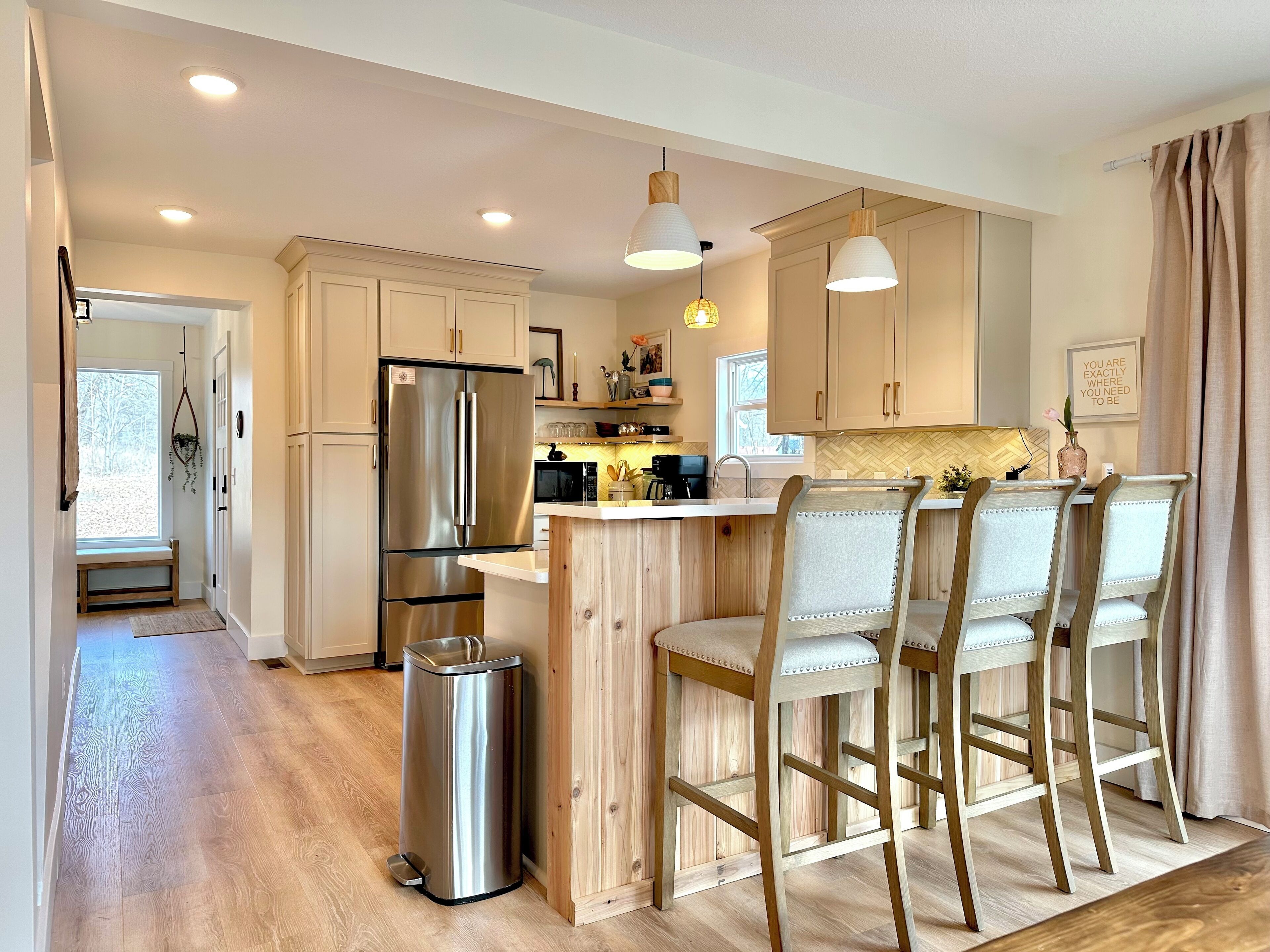 Micro-ondes, four, plaque de cuisson, lave-vaisselle