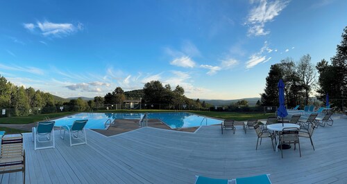 3+ bedroom Catskills Townhome in beautiful Roxbury, NY