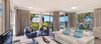 Sailfish Cove & RIVA Apartments
